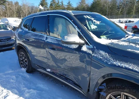 2023 BMW X1 xDrive28I z USA, uszkodzony, nr VIN WBX73EF0XP5X37300